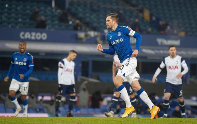 态度不仅展 态度不仅展